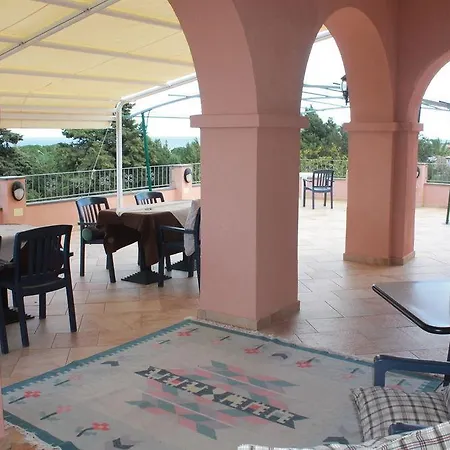 Campana 3* كالا ليبيروتو